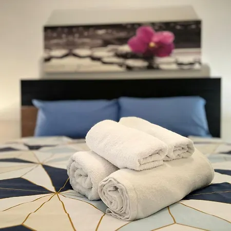 Relax Al Guardastelle - Free Parking & Air Condition - Swimming Pool Additional Pay Apartment