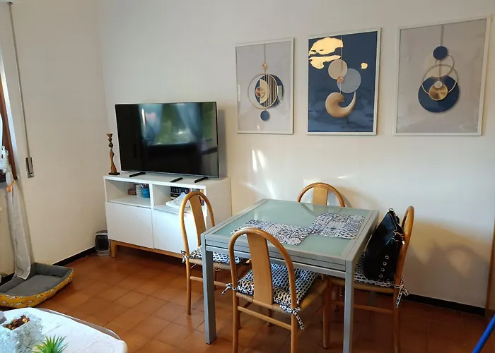 Relax Al Guardastelle - Free Parking & Air Condition - Swimming Pool Additional Pay Apartment Rapallo